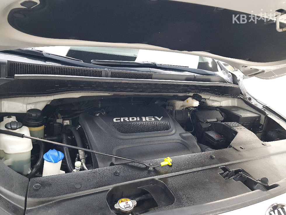 Kia Carnival — miniaturë 7