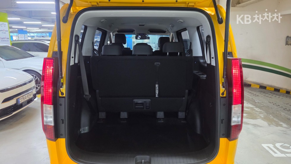 Hyundai Staria — miniaturë 5