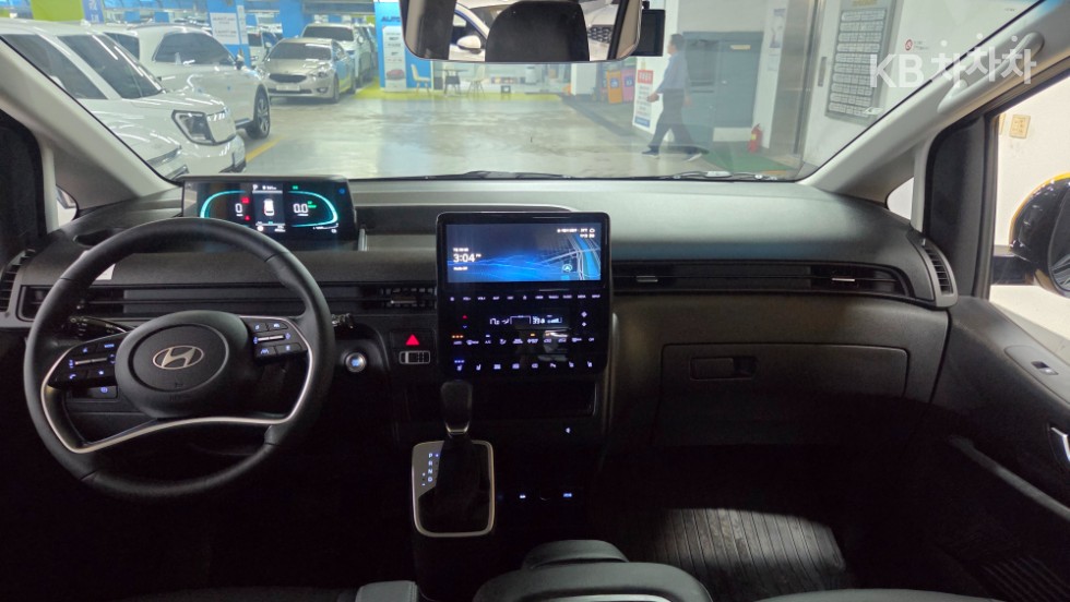 Hyundai Staria — miniaturë 9