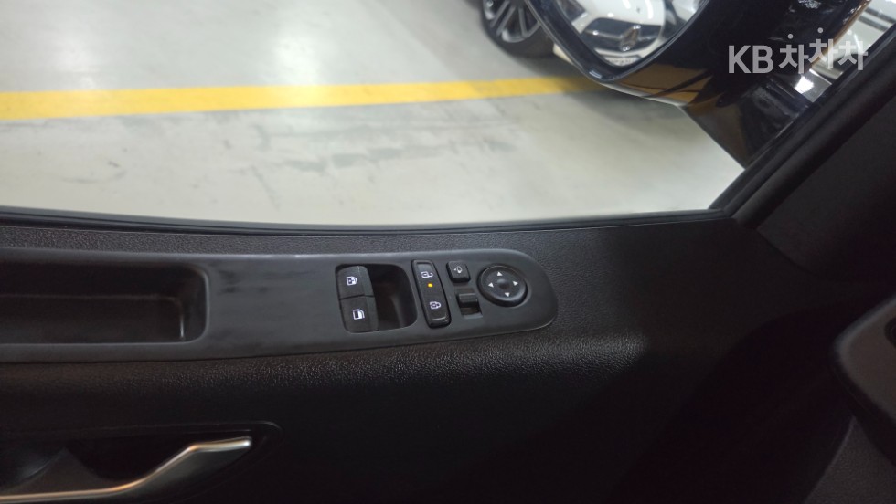 Hyundai Staria — miniaturë 16