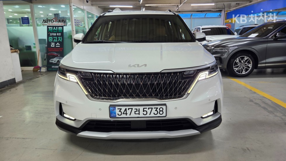Kia Carnival — miniaturë 2