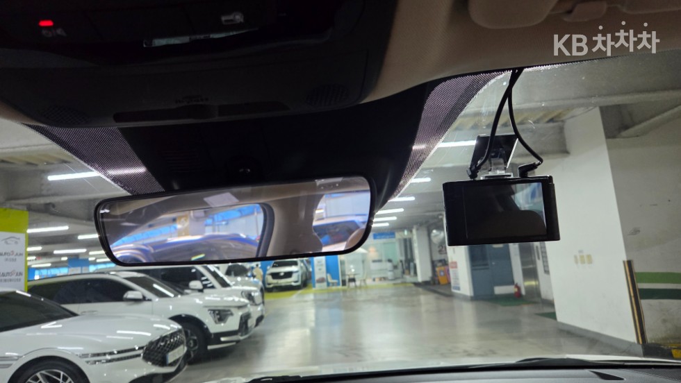 Kia Carnival — miniaturë 19