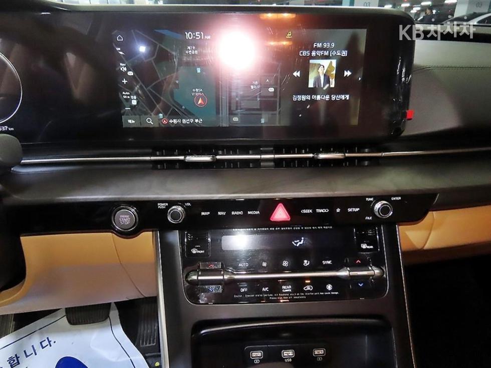Kia Carnival — miniaturë 11