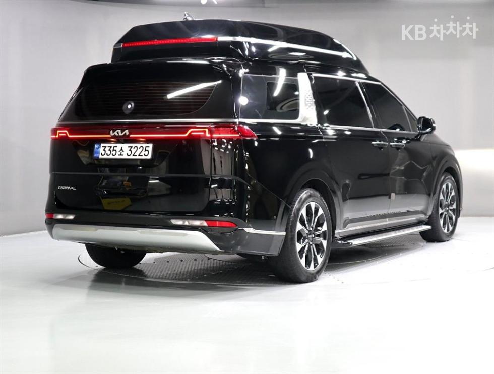 Kia Carnival — miniaturë 3