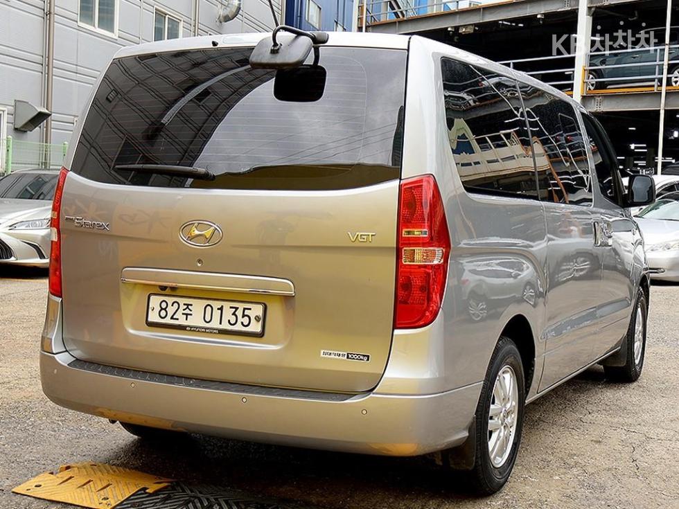 Hyundai Starex — miniaturë 4