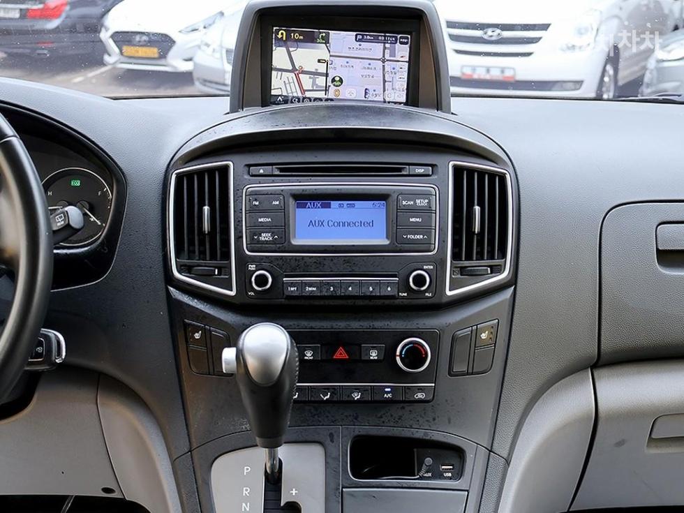 Hyundai Starex — miniaturë 9