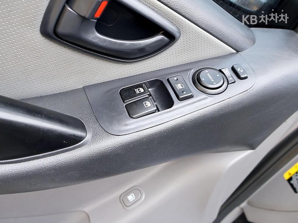 Hyundai Starex — miniaturë 11