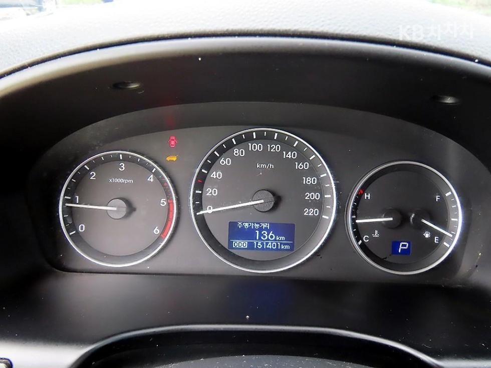 Hyundai Starex — miniaturë 7