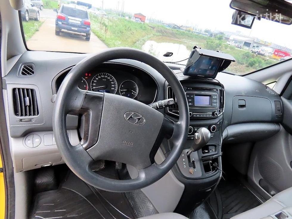 Hyundai Starex — miniaturë 8