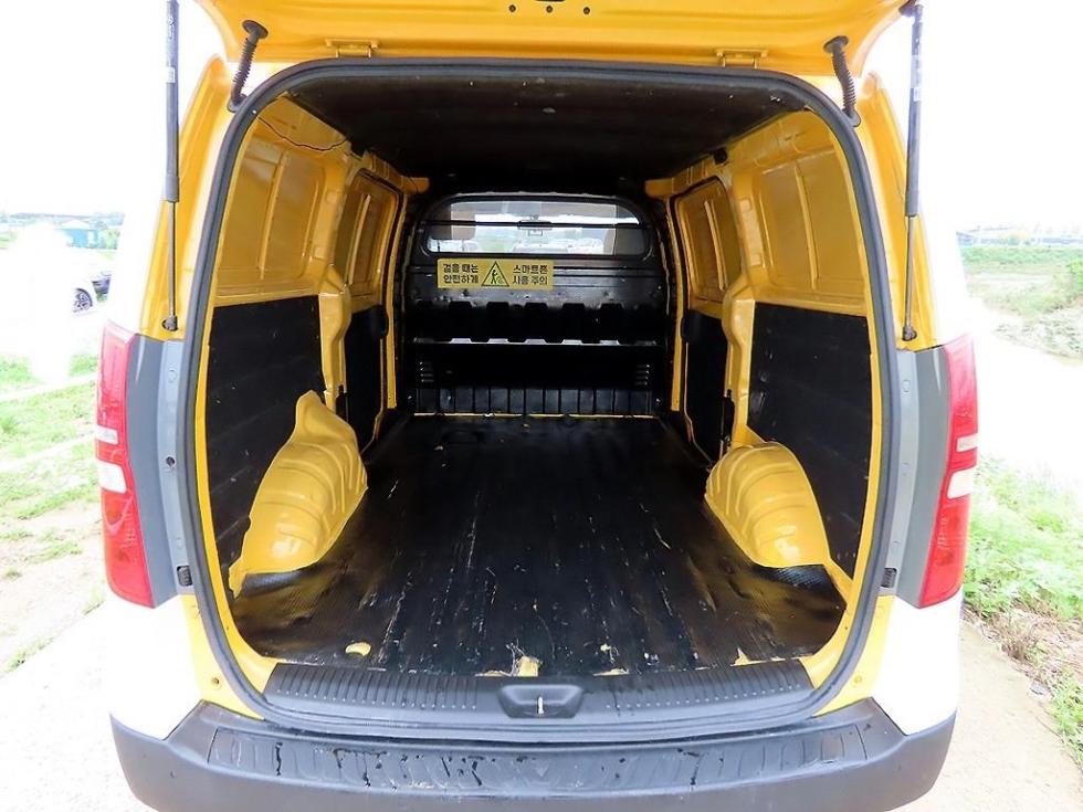 Hyundai Starex — miniaturë 18