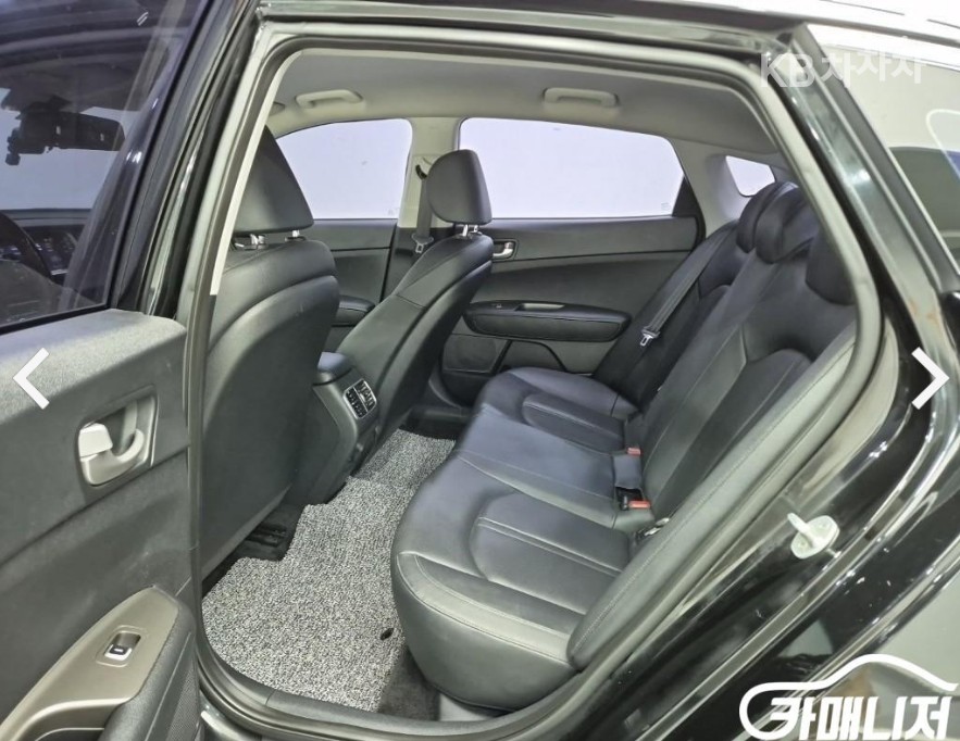 Kia K5 — miniaturë 9