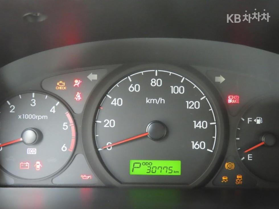 Hyundai Starex — miniaturë 8