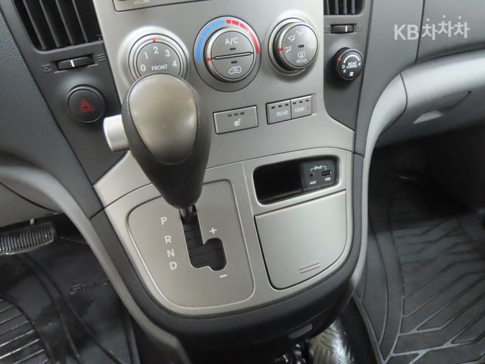 Hyundai Starex — miniaturë 15