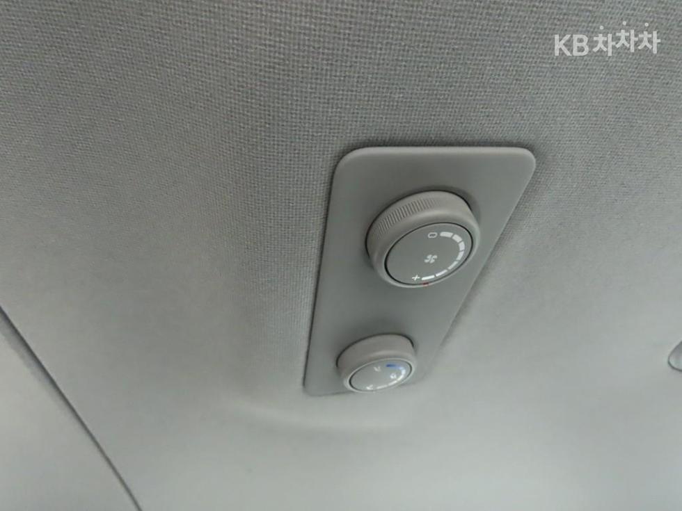 Hyundai Starex — miniaturë 16