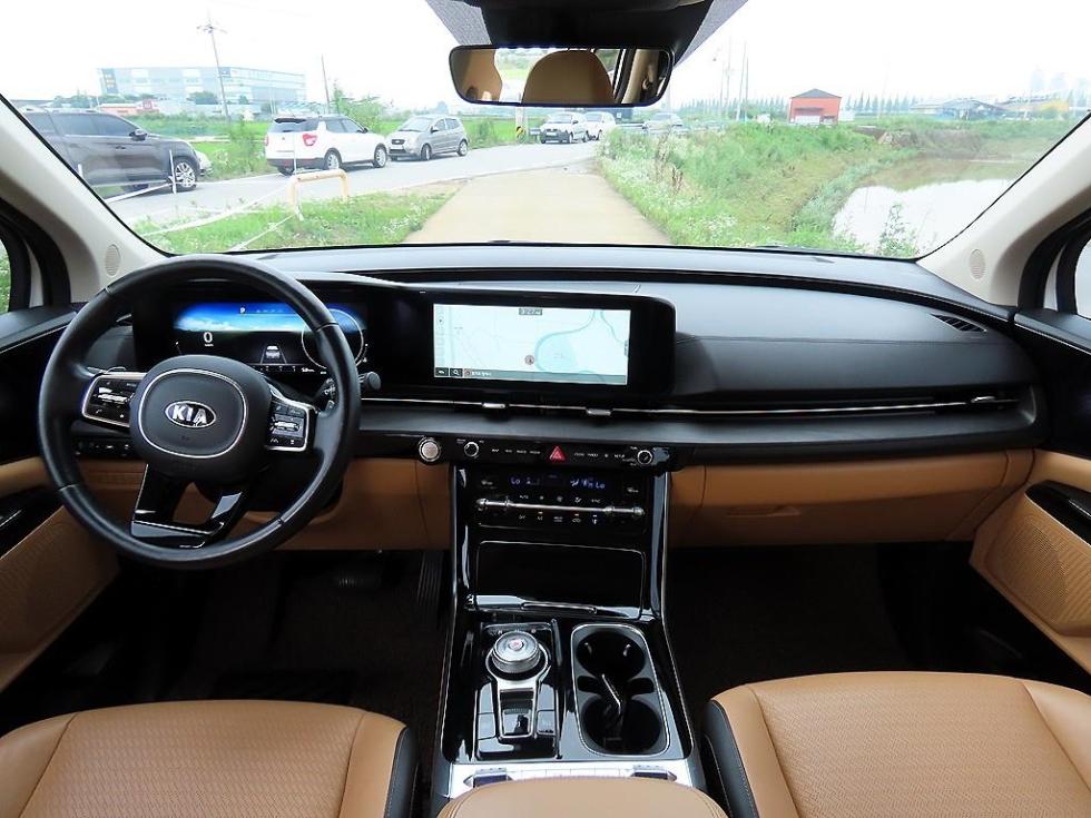 Kia Carnival — miniaturë 9