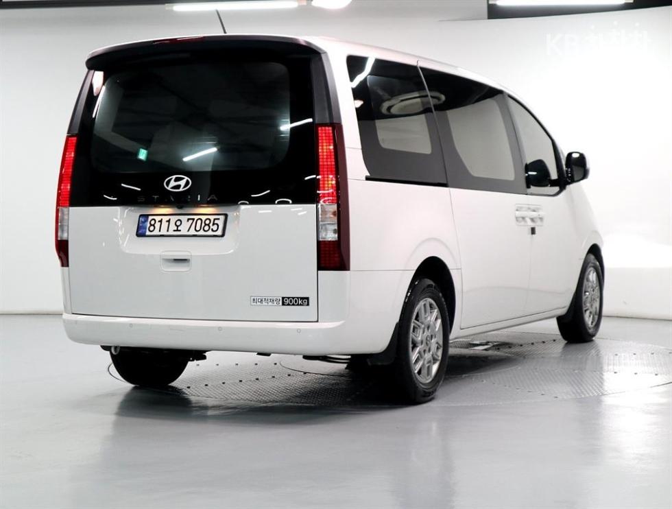 Hyundai Staria — miniaturë 3