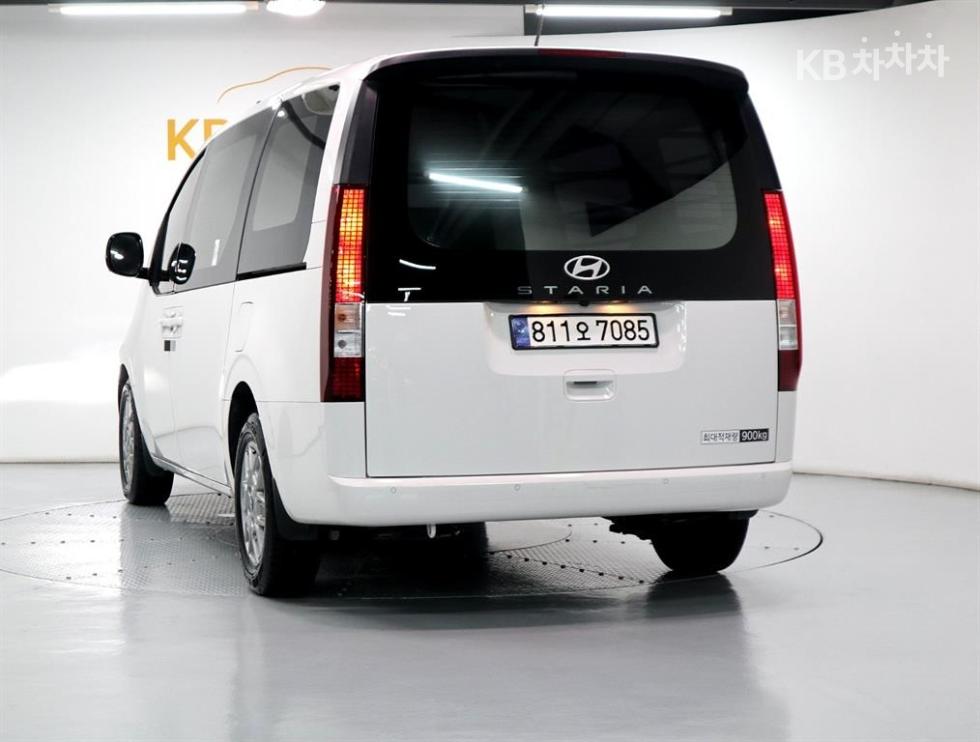Hyundai Staria — miniaturë 4