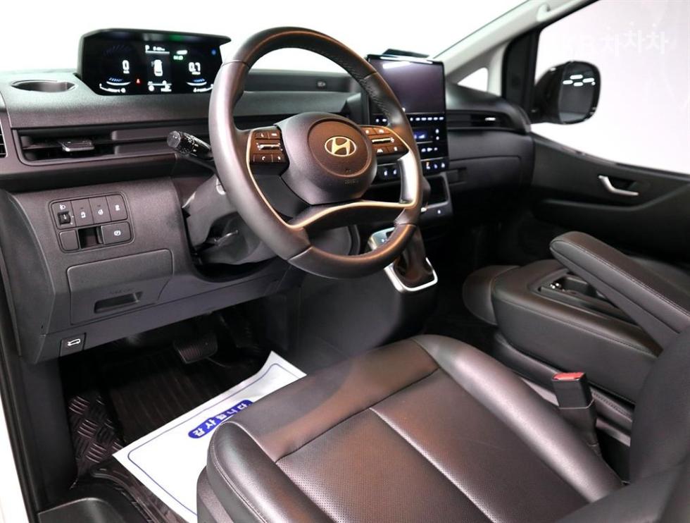 Hyundai Staria — miniaturë 5