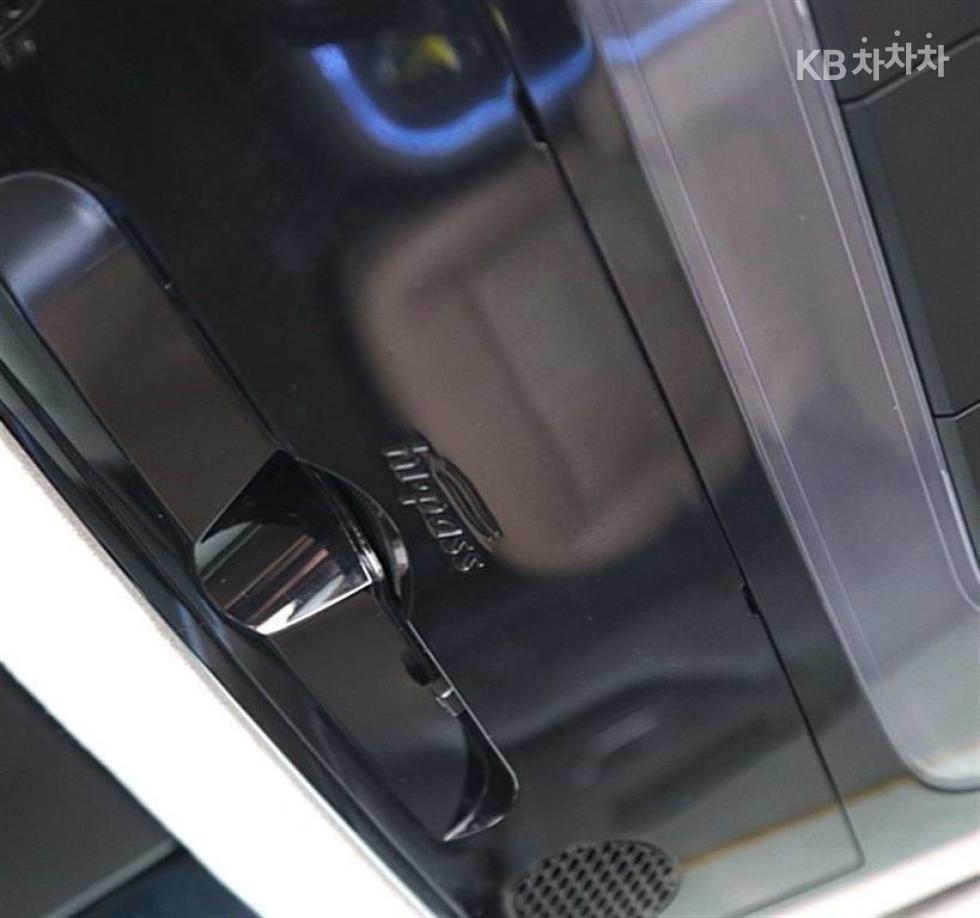 Hyundai Staria — miniaturë 14