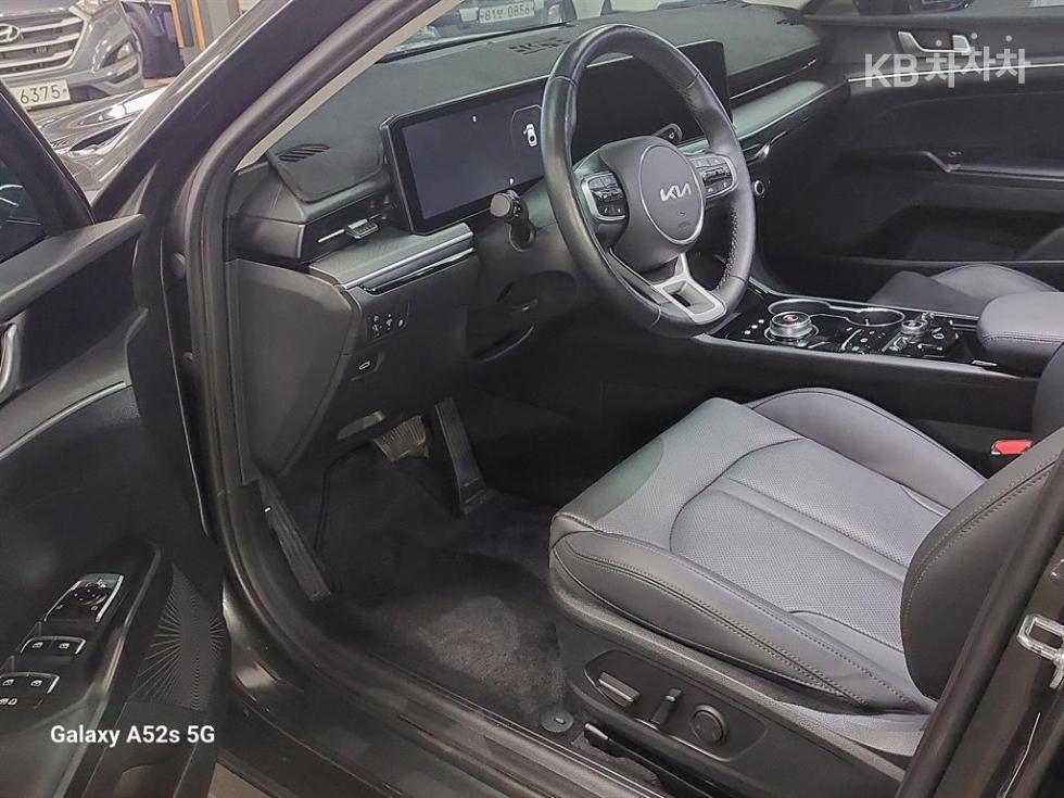 Kia K5 — miniaturë 7