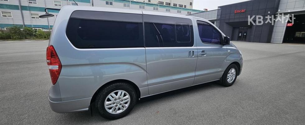 Hyundai Starex — miniaturë 6