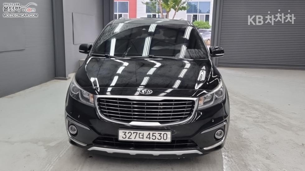 Kia Carnival — miniaturë 3