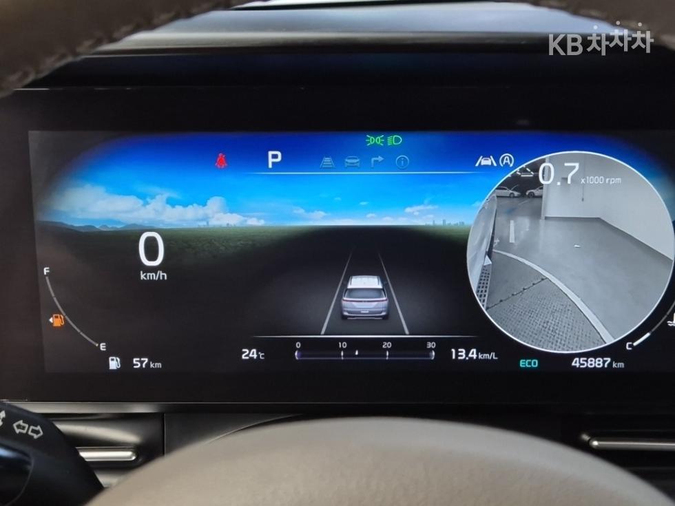 Kia Carnival — miniaturë 6