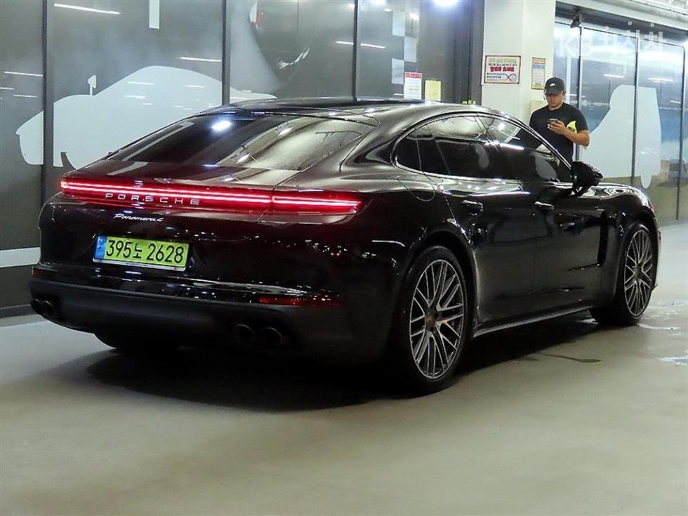 Porsche Panamera — miniaturë 4