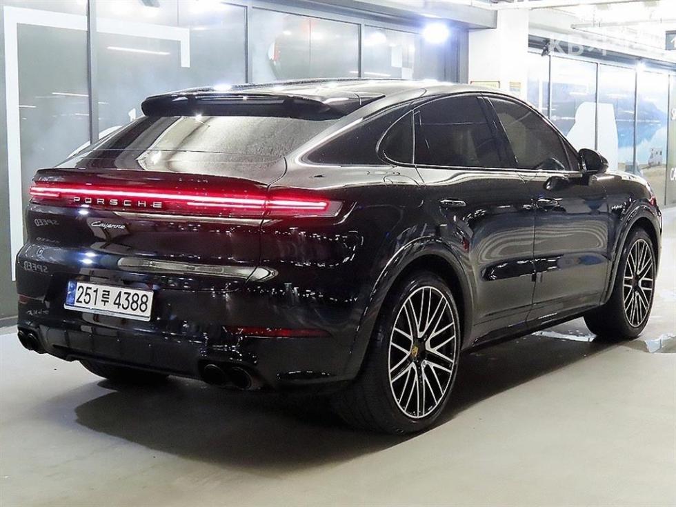 Porsche Cayenne — miniaturë 4