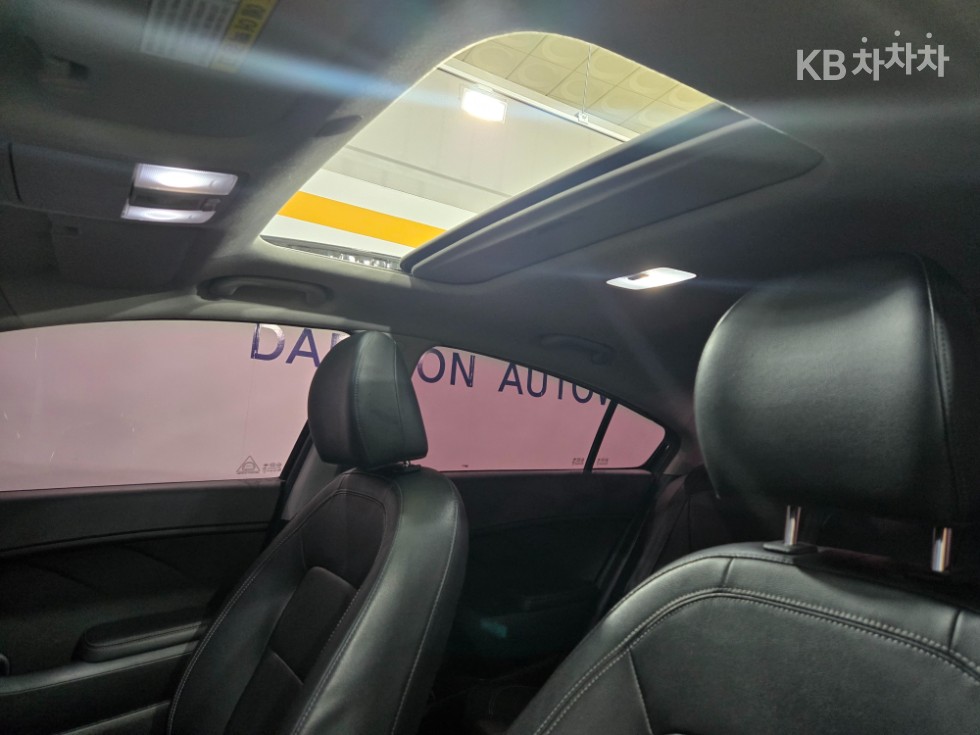 Kia K3 — miniaturë 10