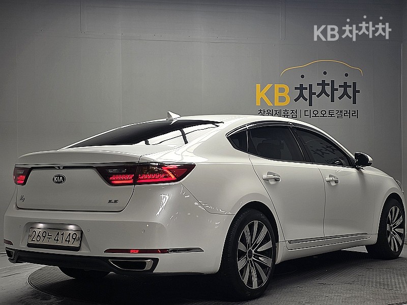 Kia K7 — miniaturë 4