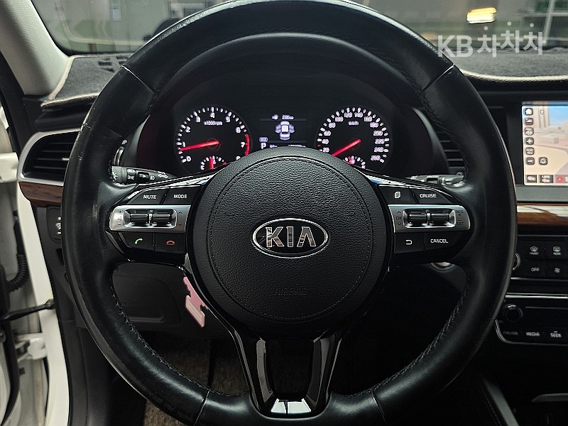 Kia K7 — miniaturë 11