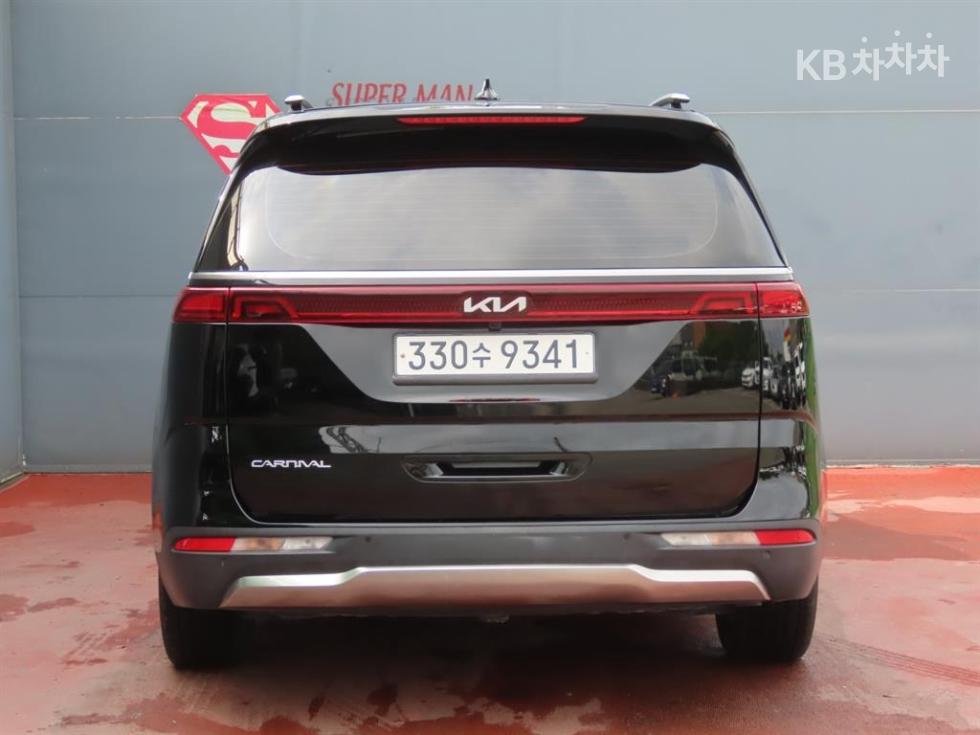 Kia Carnival — miniaturë 4