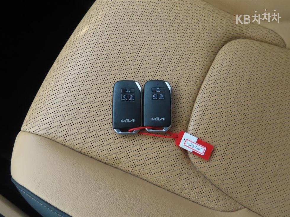 Kia Carnival — miniaturë 19