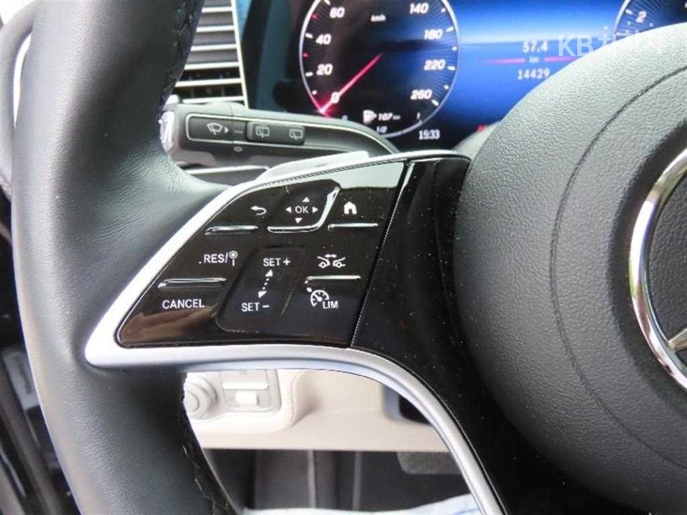 Mercedes-Benz GLE — miniaturë 11