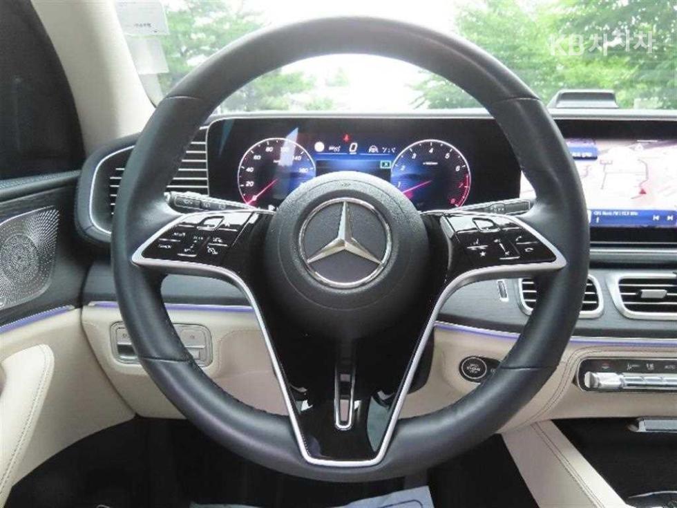 Mercedes-Benz GLE — miniaturë 15
