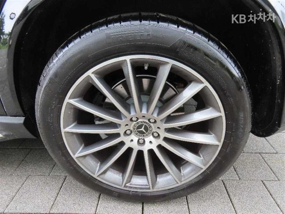 Mercedes-Benz GLE — miniaturë 16