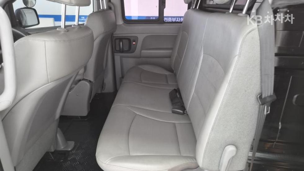 Hyundai Starex — miniaturë 6