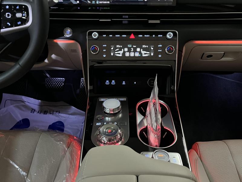 2024 Genesis GV80 photo