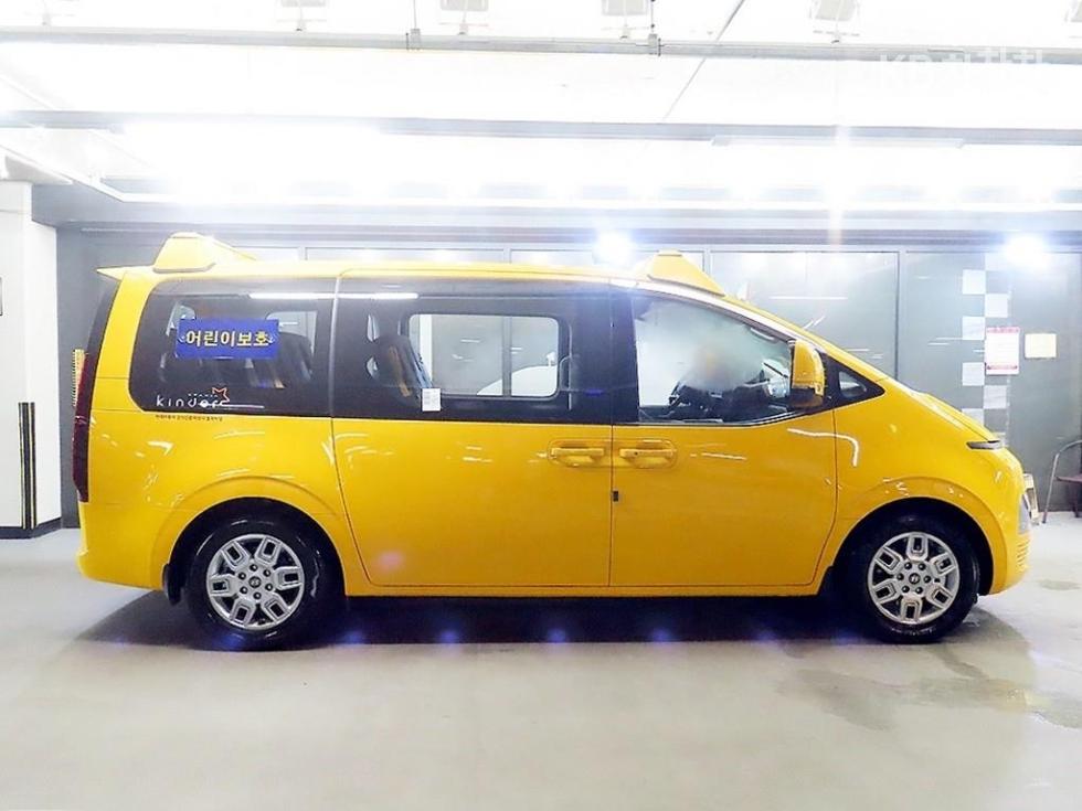 Hyundai Staria — miniaturë 3