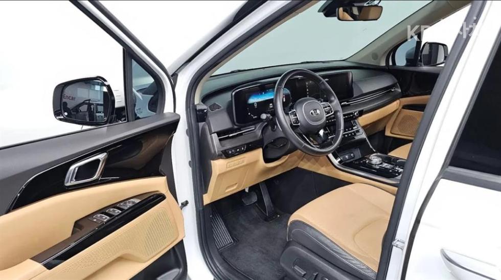 Kia Carnival — miniaturë 11