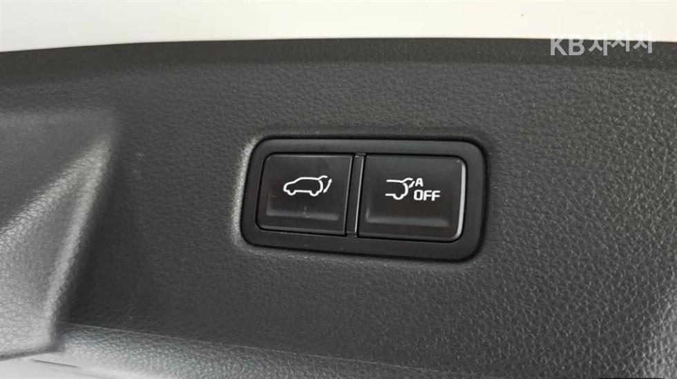 Kia Carnival — miniaturë 20