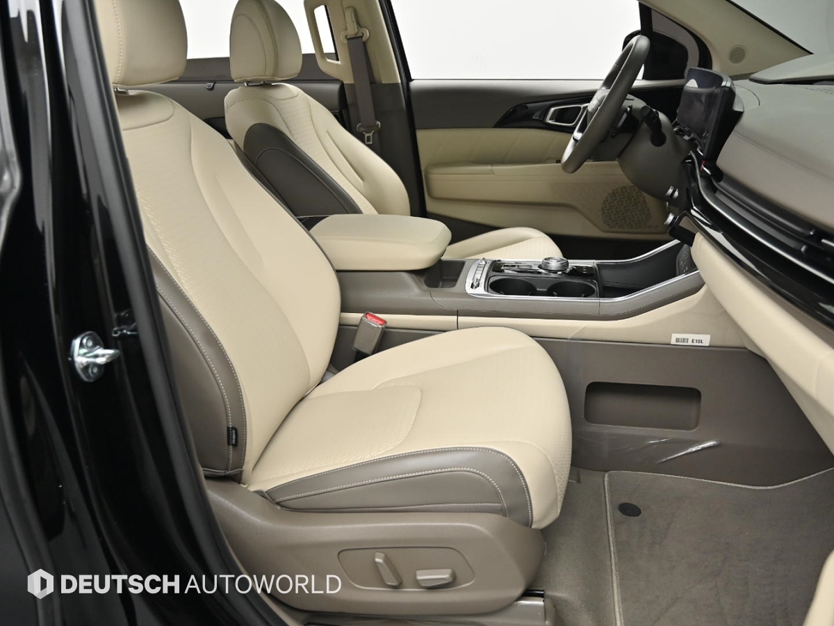 Kia Carnival — miniaturë 10
