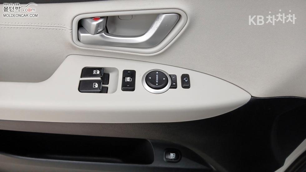 Hyundai Starex — miniaturë 9