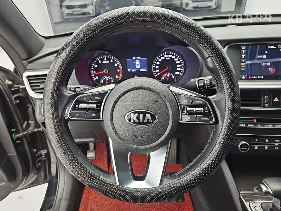 Kia K5 — miniaturë 9