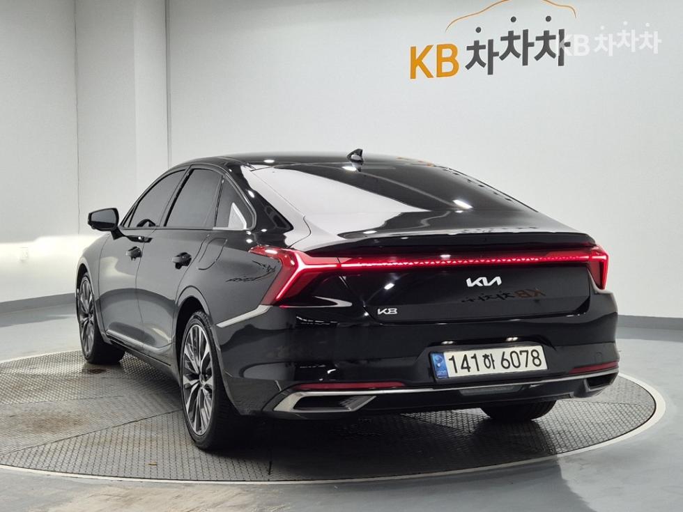 Kia K8 — miniaturë 2