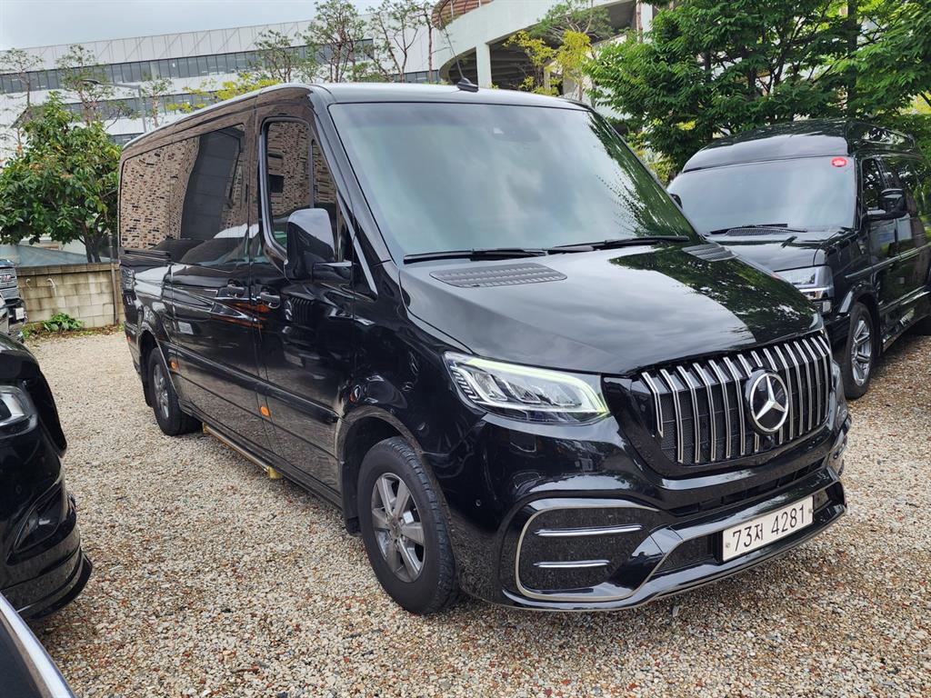 2021 Mercedes-Benz Used Car photo
