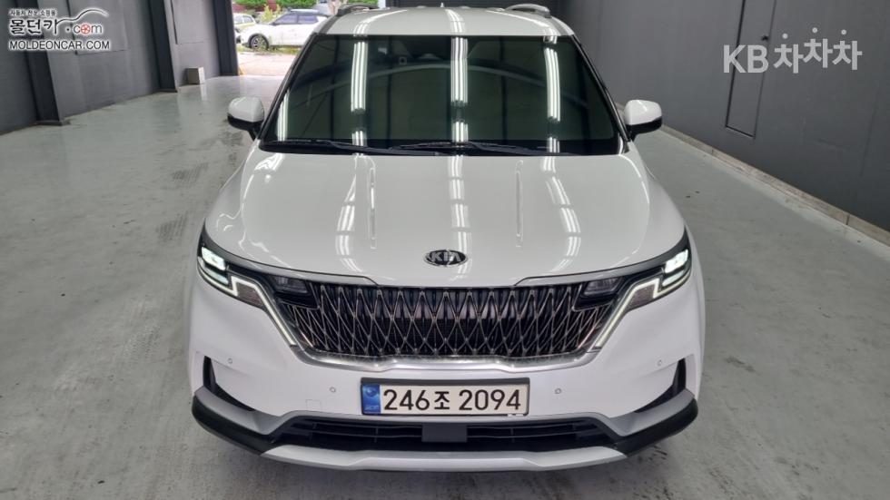 Kia Carnival — miniaturë 3
