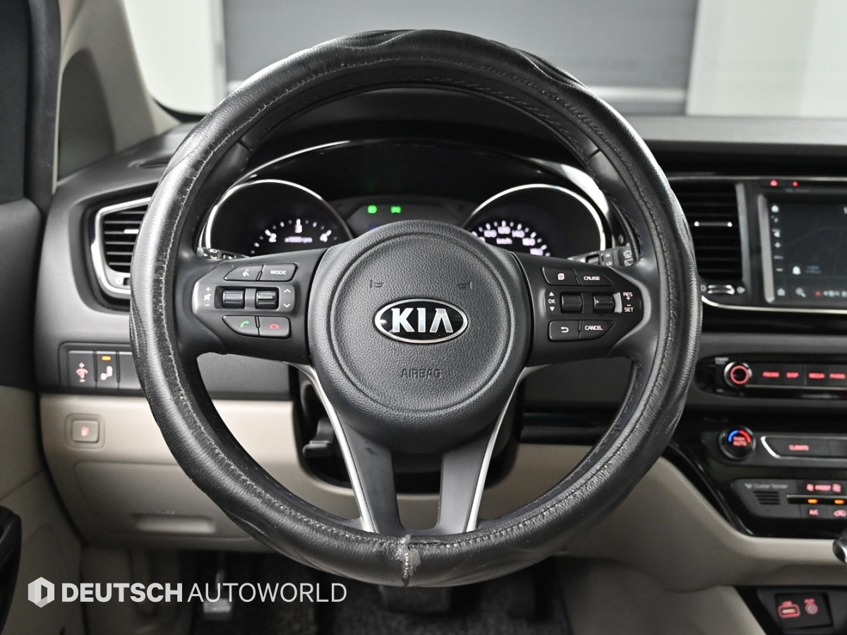 Kia Carnival — miniaturë 13