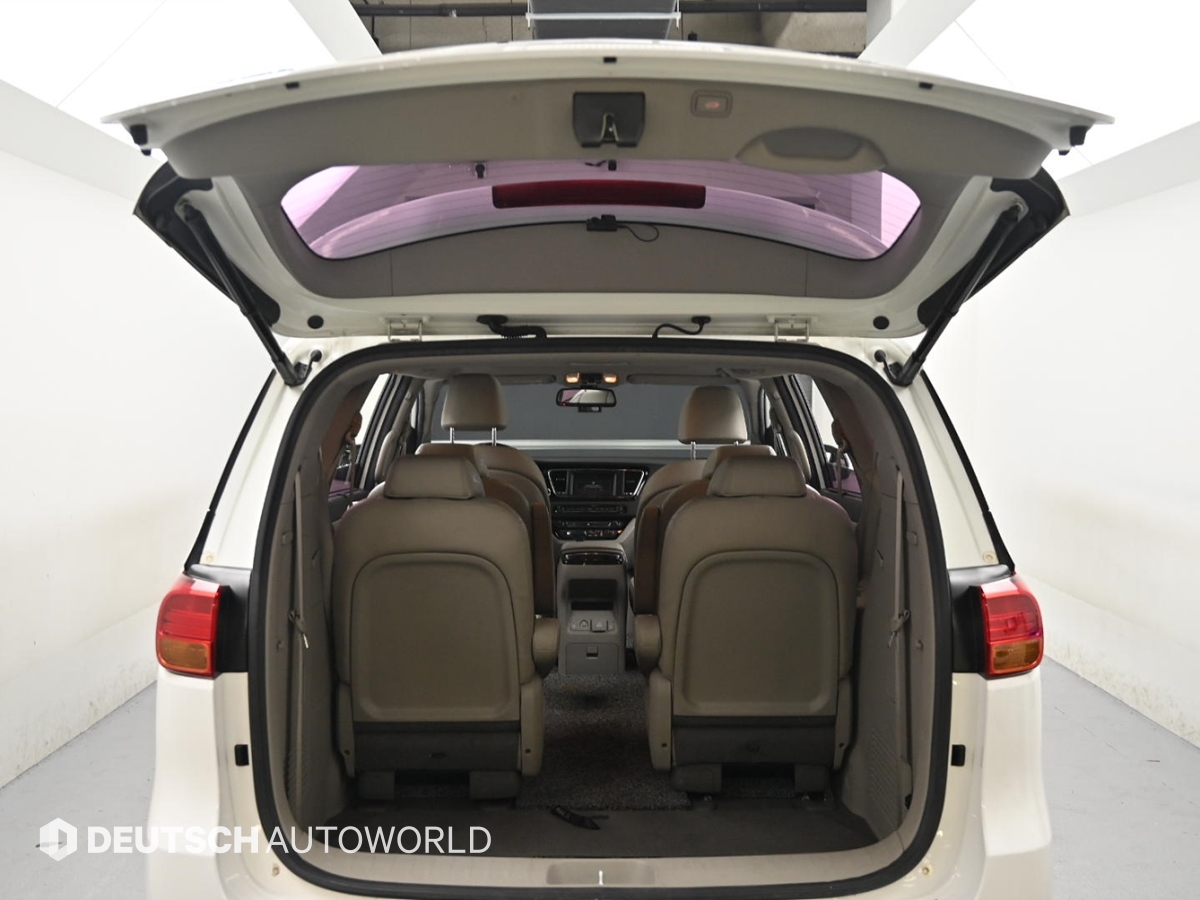 Kia Carnival — miniaturë 19